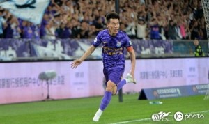 世预赛买球-关键时刻挺身而出 向我们的队长鼓掌致敬