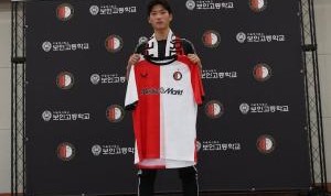 费耶诺德签下韩国17岁高中生，被誉为同年龄段最出色天才